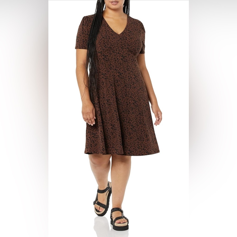Chic Leopard Print Short Sleeve V-Neck Gathered Fit and Flare Dress Plus Size XL